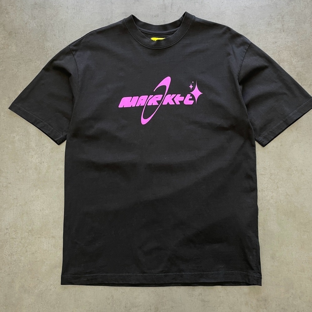 NWOT MARKET Chinatown Logo Tee Intergalactic Pink Planet Graphic Streetwear L